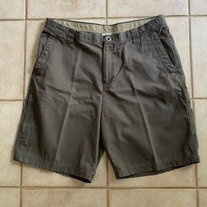 Columbia Men's Olive Cargo Shorts